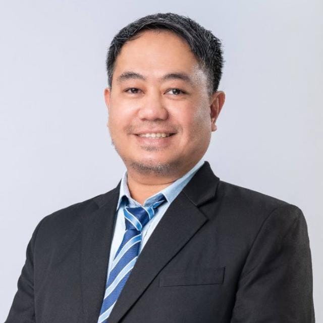 Benson Castiljeos, Managing Director at StartRight BCI